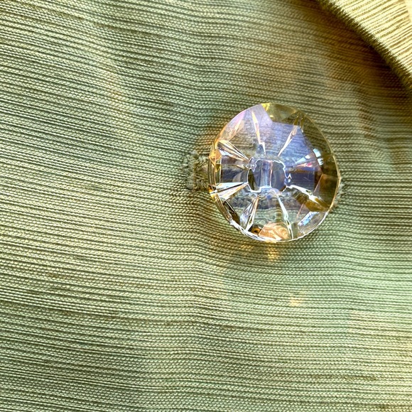 Suit-  Jacket and skirt - Picture 11 of 15